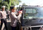 Polresta-Banyuwangi-Berbagi-Bendera-Merah-Putih-Sambut-HUT-Kemerdekaan-RI-ke---80