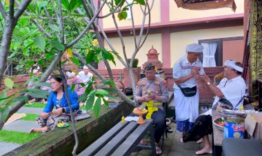 Pura-Kertha-Bumi-Bhayangkara-Sidoarjo-Gelar-Ibadah-Bulan-Purnama