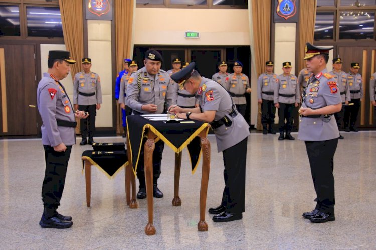 Kapolri Pimpin Sertijab Sejumlah Pejabat Tinggi Polri, Tegaskan Komitmen Penguatan Kinerja dan Regenerasi Kepemimpinan