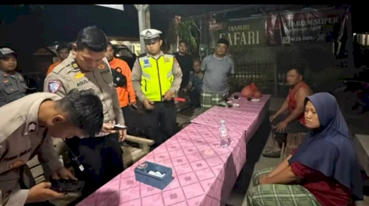 Sigap dan Humanis Polisi Bantu Pemudik yang Tersesat di Ngawi