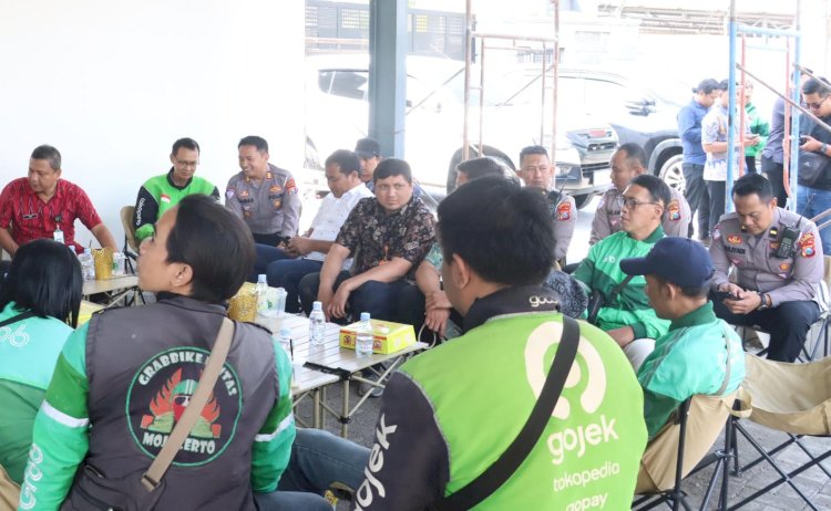 Polisi Bersama Masyarakat : Polres Mojokerto Fasilitasi Shelter Istirahat Gratis untuk Pengemudi Online